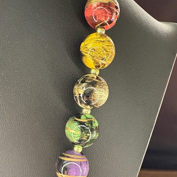 Vibrant Multicolor Beaded Necklace - Picture 2 of 4